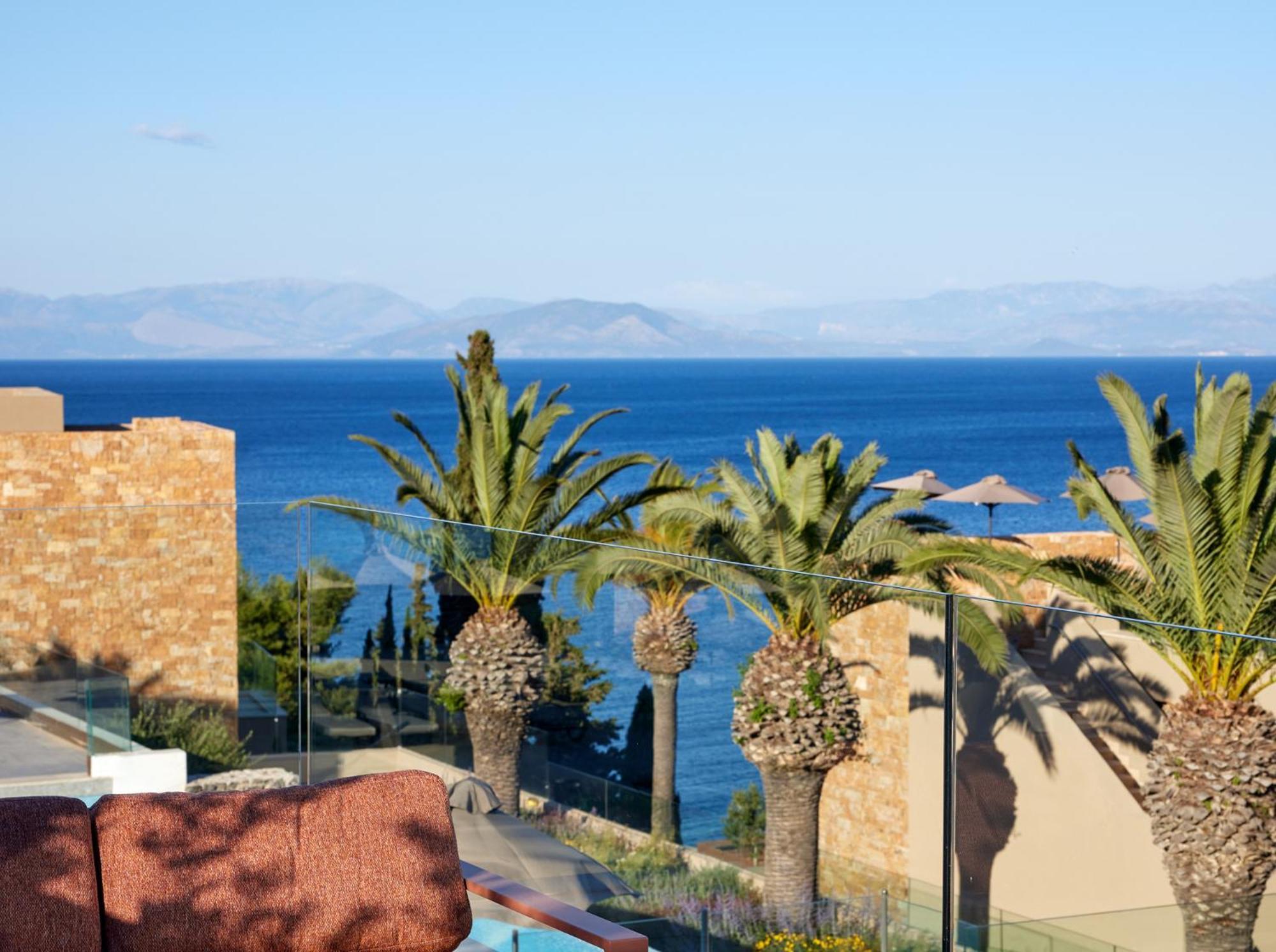 Marbella, Mar-bella Collection Station touristique Agios Ioannis Peristerion