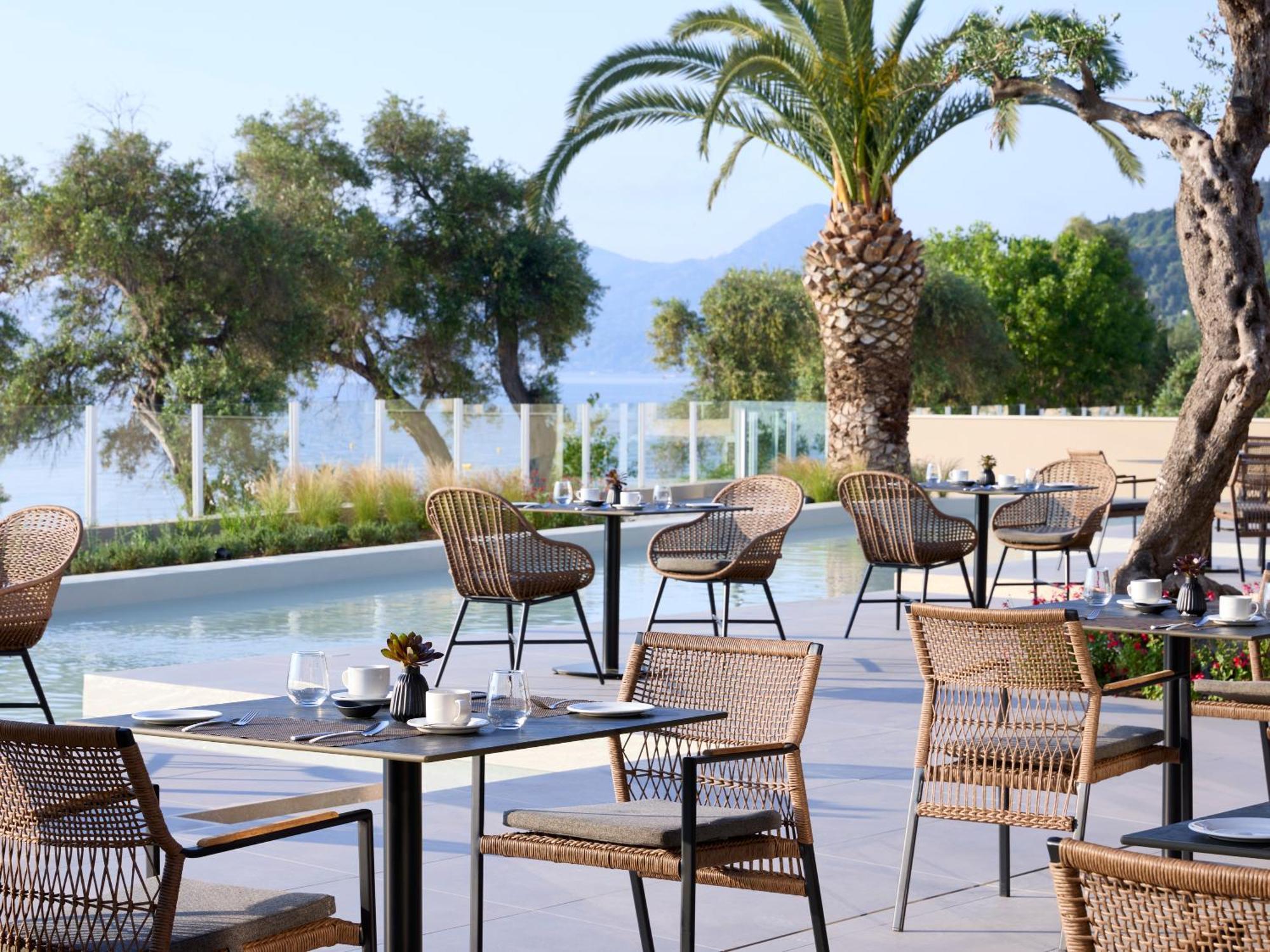 Marbella, Mar-bella Collection Resort